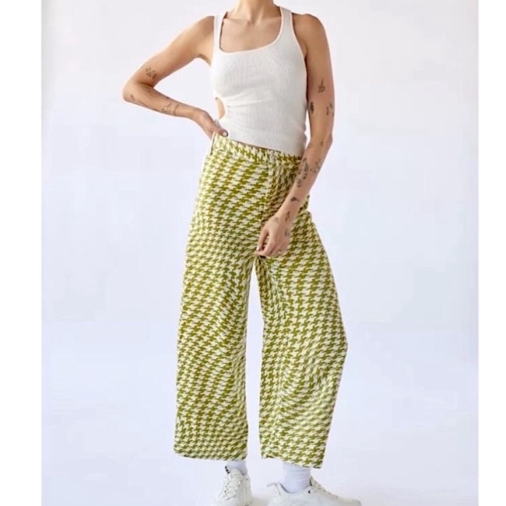 Urban Outfitters green and white checkered pants. Size S.